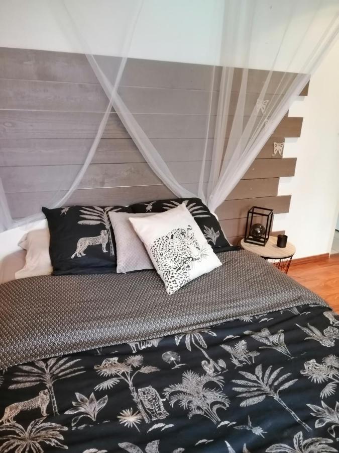 Les Bichettes Bed & Breakfast Mortagne-sur-Sevre Екстериор снимка
