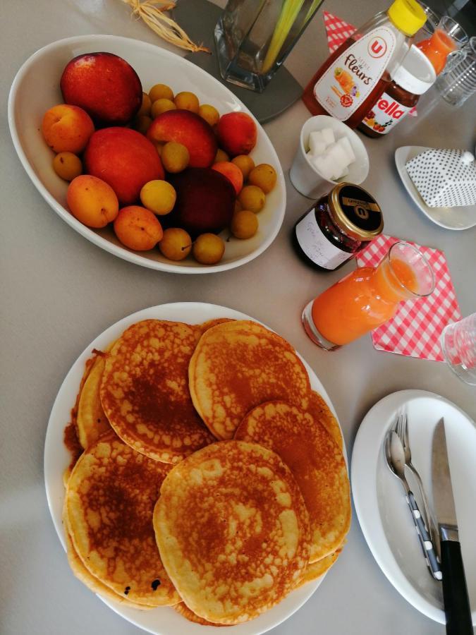 Les Bichettes Bed & Breakfast Mortagne-sur-Sevre Екстериор снимка